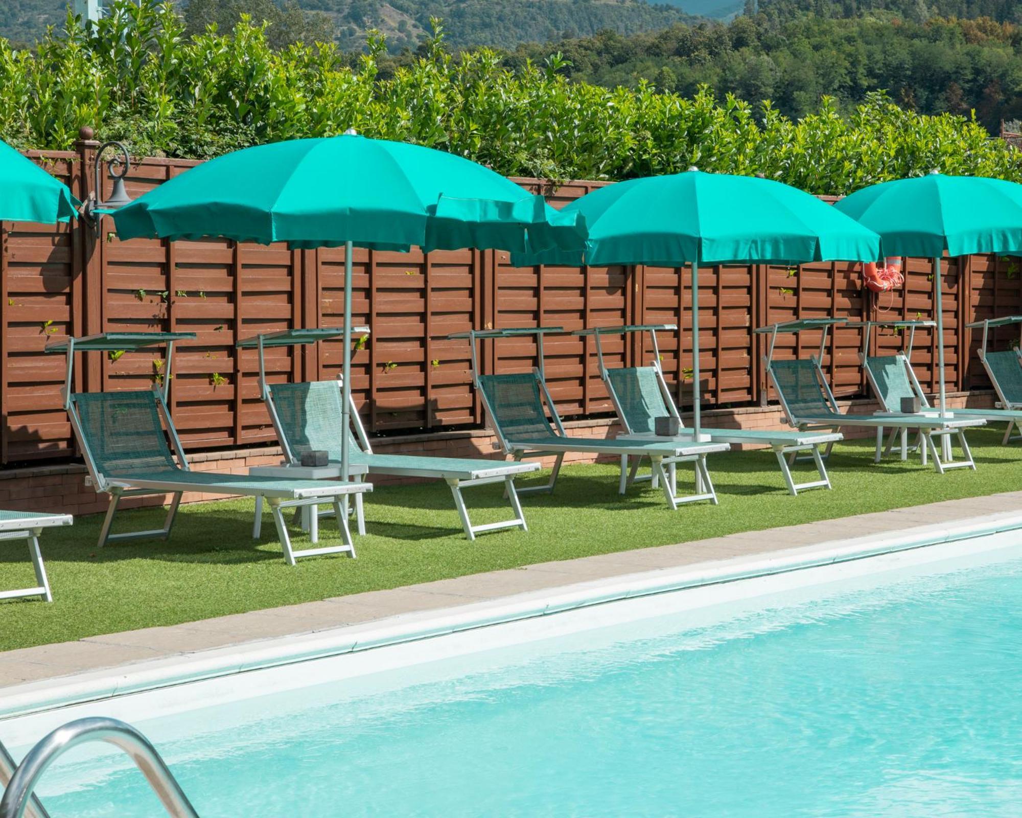 Hotel Ristorante La Lanterna Castelnuovo di Garfagnana Dış mekan fotoğraf